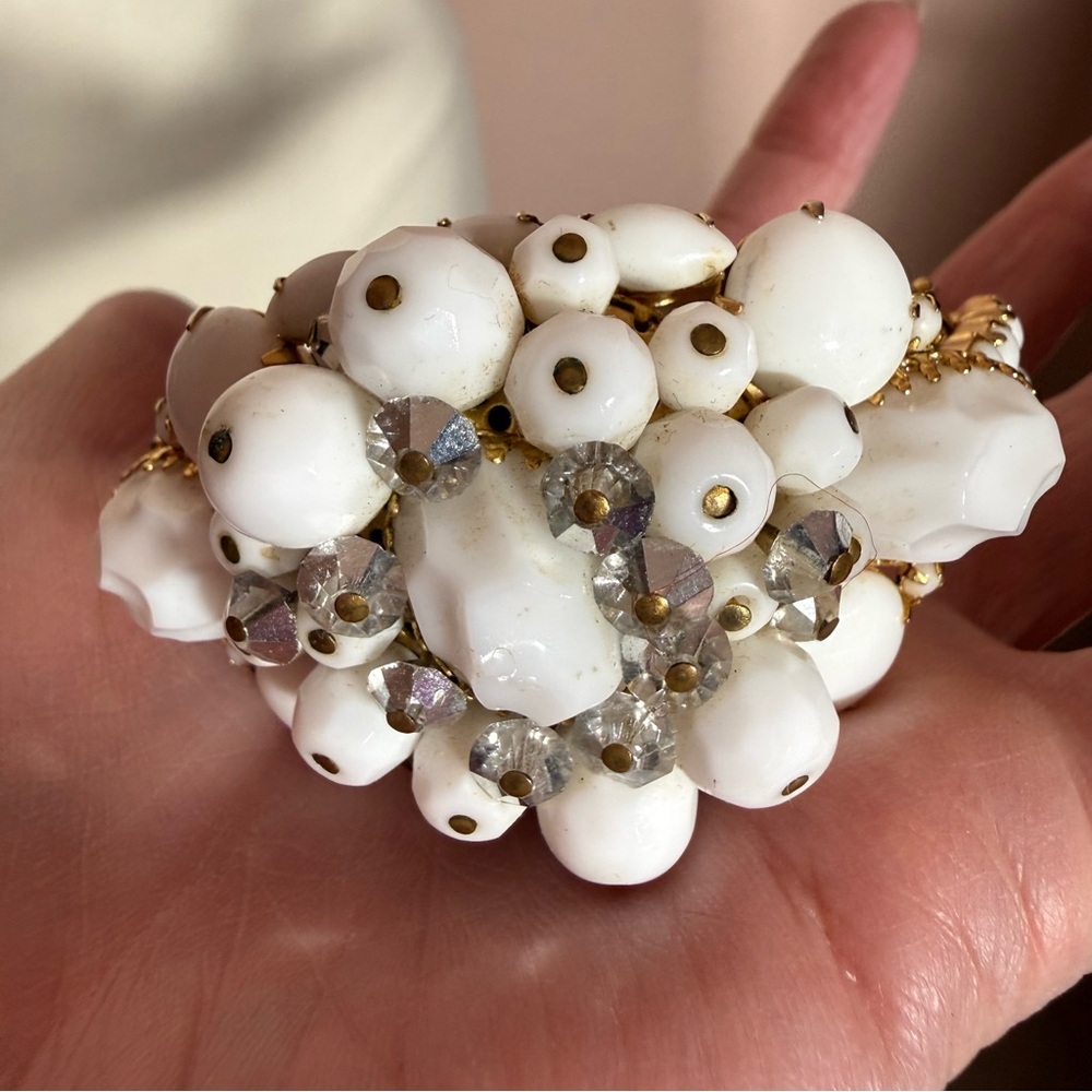 Hattie Carnegie Vintage 1940’s Retro white milk glass large cluster Bracelet